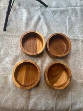 Acacia Wood Round Coaster Set – Natural Brown (Set of 4)